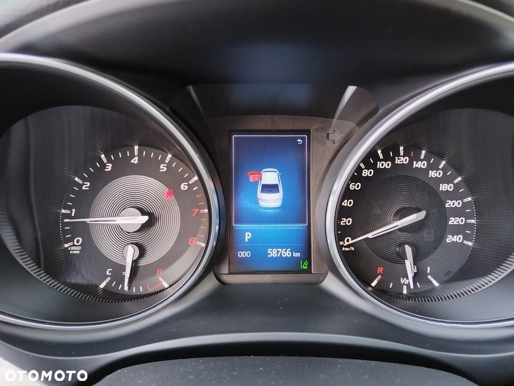 Toyota Avensis 1.8 Premium MS - 29