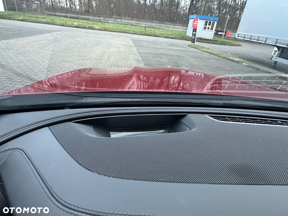 Mercedes-Benz Klasa E AMG 63 S 4Matic AMG Speedshift 9G-MCT - 29