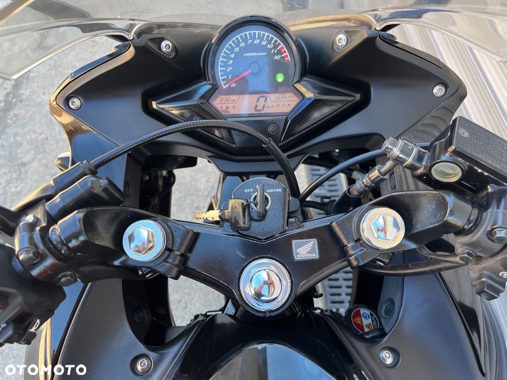 Honda CBR - 27
