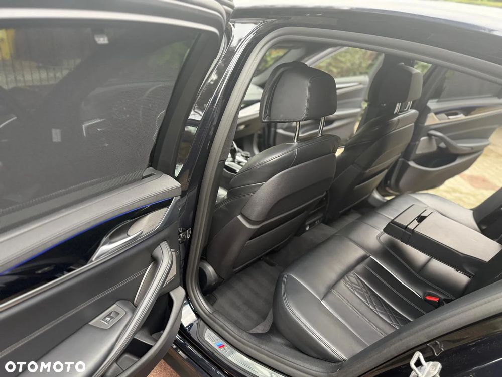 BMW Seria 5 530i xDrive M Sport sport - 7