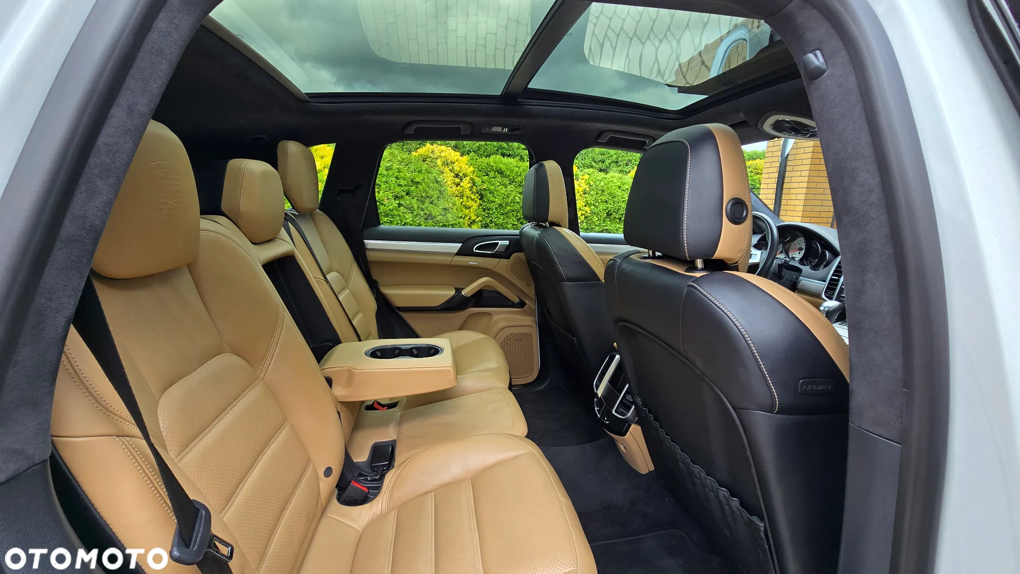 Porsche Cayenne GTS - 6
