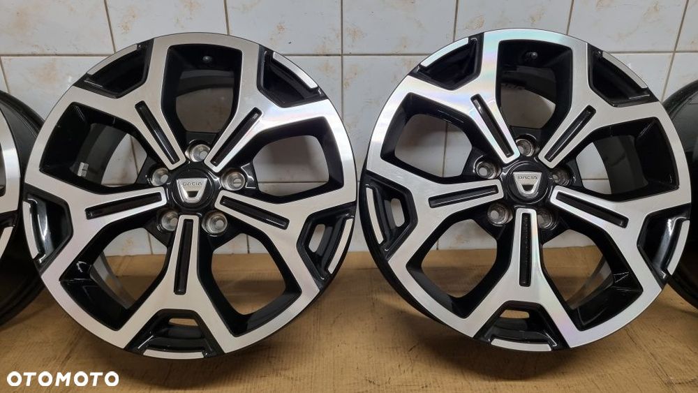 Felgi 17" Dacia Duster 5x114,3 ET50 6,5Jx17 oryginalne - 3