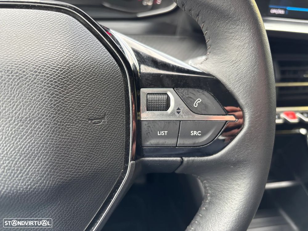 Peugeot 208 1.2 PureTech Active Pack - 19