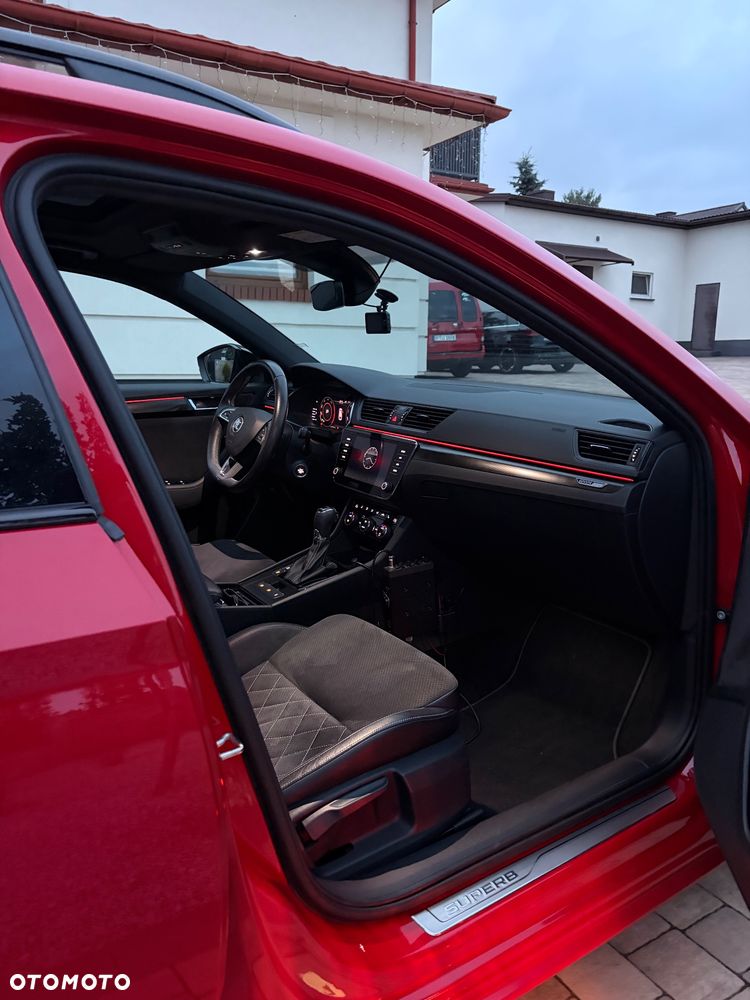 Skoda Superb 2.0 TDI SCR 4x4 Sportline DSG - 20