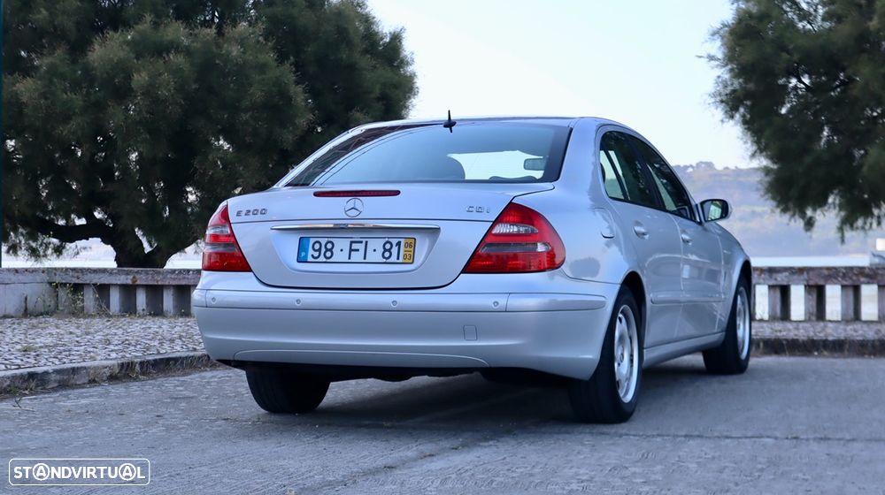 Mercedes-Benz E 200 CDI Auto Classic - 15