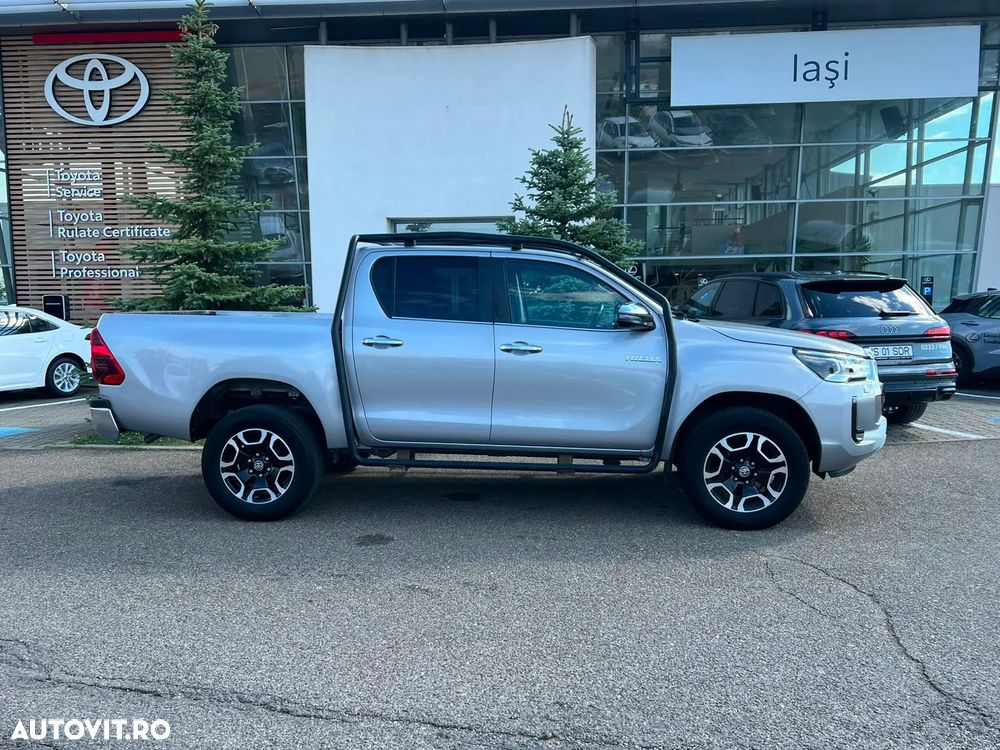 Toyota Hilux 4x4 Double Cab A/T Style - 3