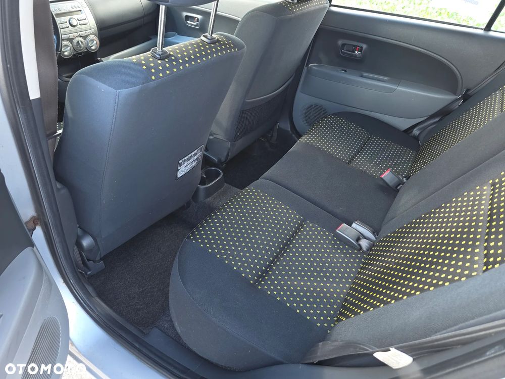 Daihatsu Sirion - 21