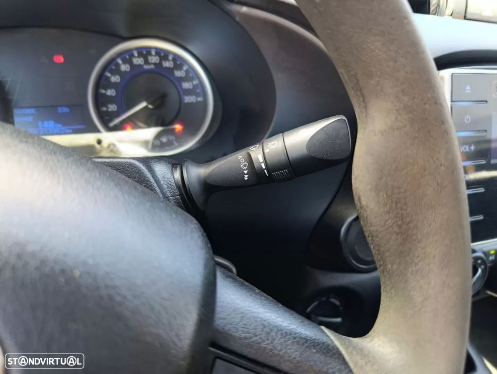 Toyota hilux 2.4 d-4d 4wd ce 3l - 8