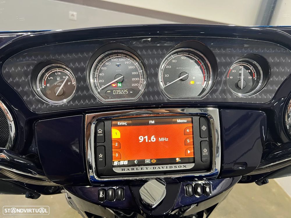 Harley-Davidson FLHT FLHTKSE CVO ULTRA LIMITED - 18