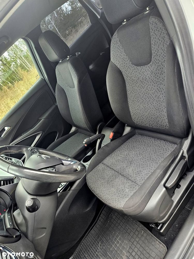 Opel Crossland X - 8