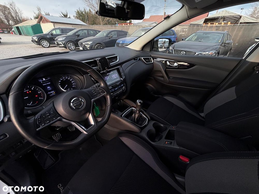 Nissan Qashqai 1.6 DCi 4x4 N-Connecta EU6 - 28