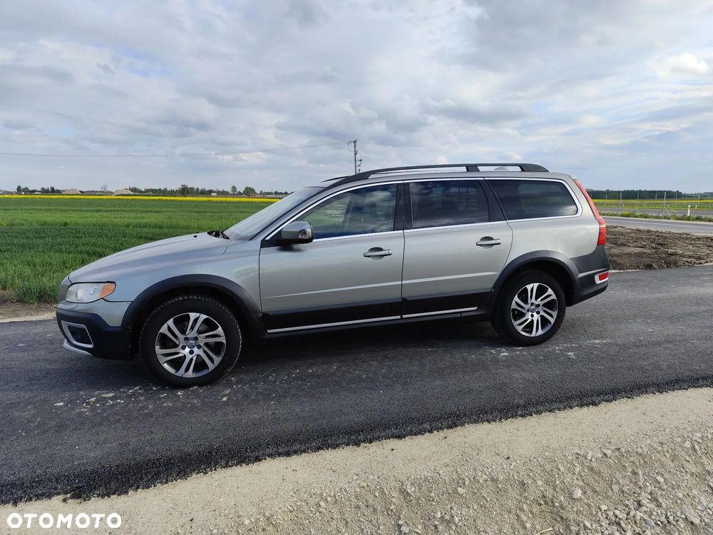 Volvo XC 70 D5 AWD Summum - 4