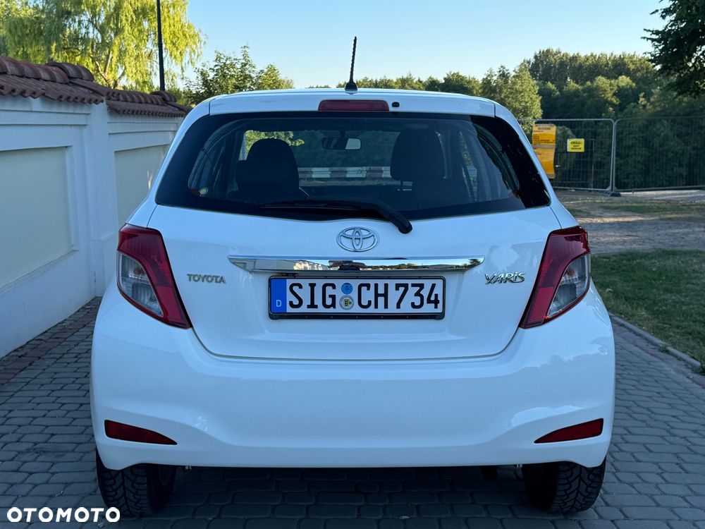 Toyota Yaris - 13