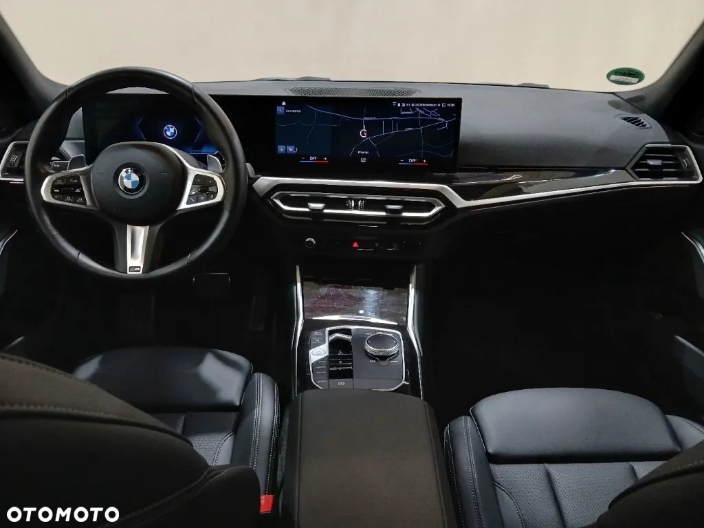 BMW Seria 3 320d Touring xDrive M Sport - 9