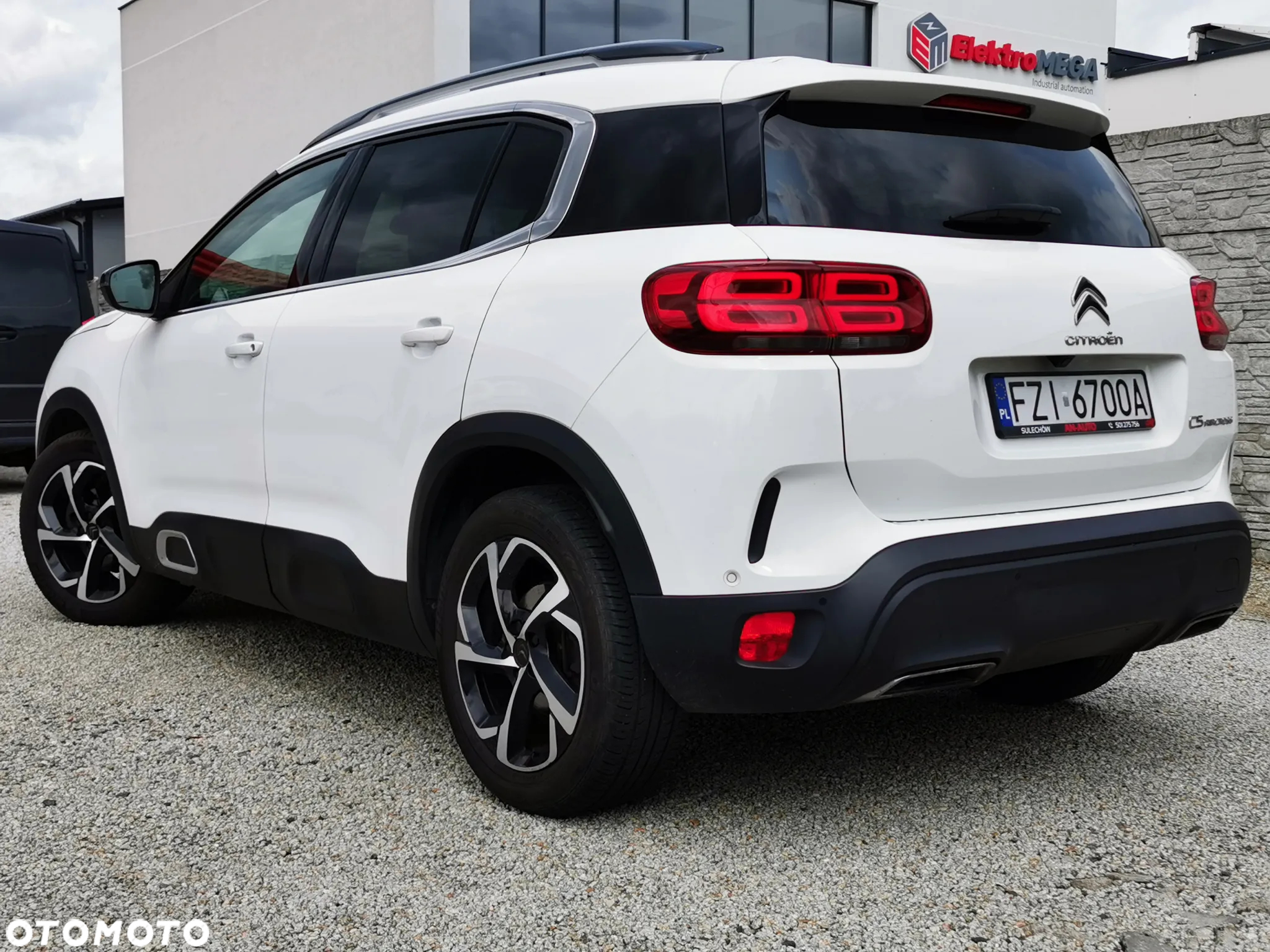 Citroën C5 Aircross BlueHDI 130 S&S LIVE - 4