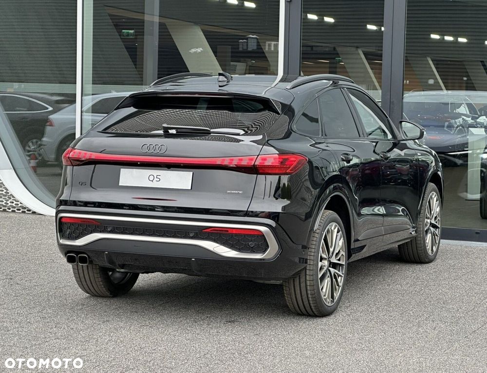 Audi Q5 Sportback - 6