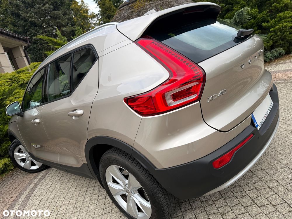 Volvo XC 40 B3 B DKG Plus Bright - 19