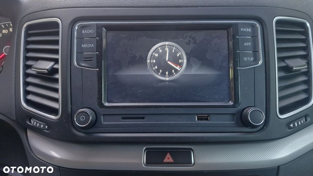 Volkswagen Sharan 2.0 TDI 4Motion BlueMotion Technology Highline - 23