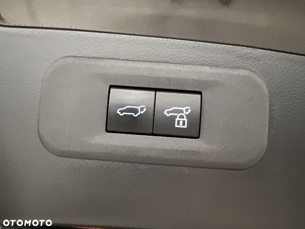 Lexus NX 350h Business AWD - 32