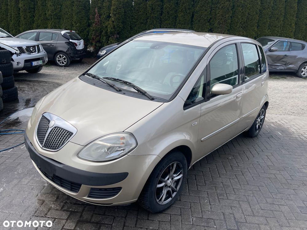 Lancia Musa 1.4 8V Platino - 1
