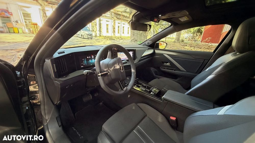 Opel Astra GS - 4