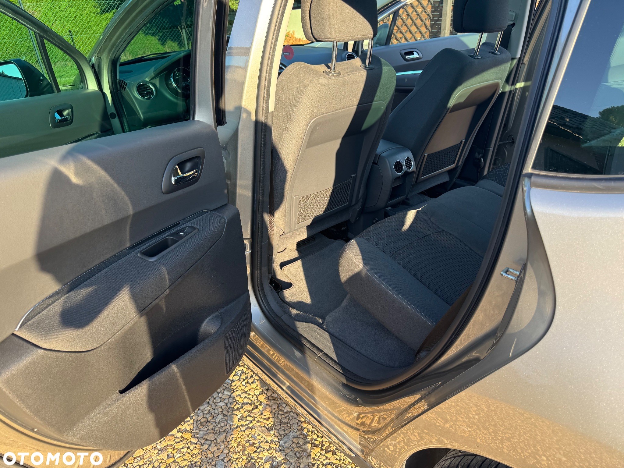 Peugeot 3008 1.6 BlueHDi Style S&S - 31