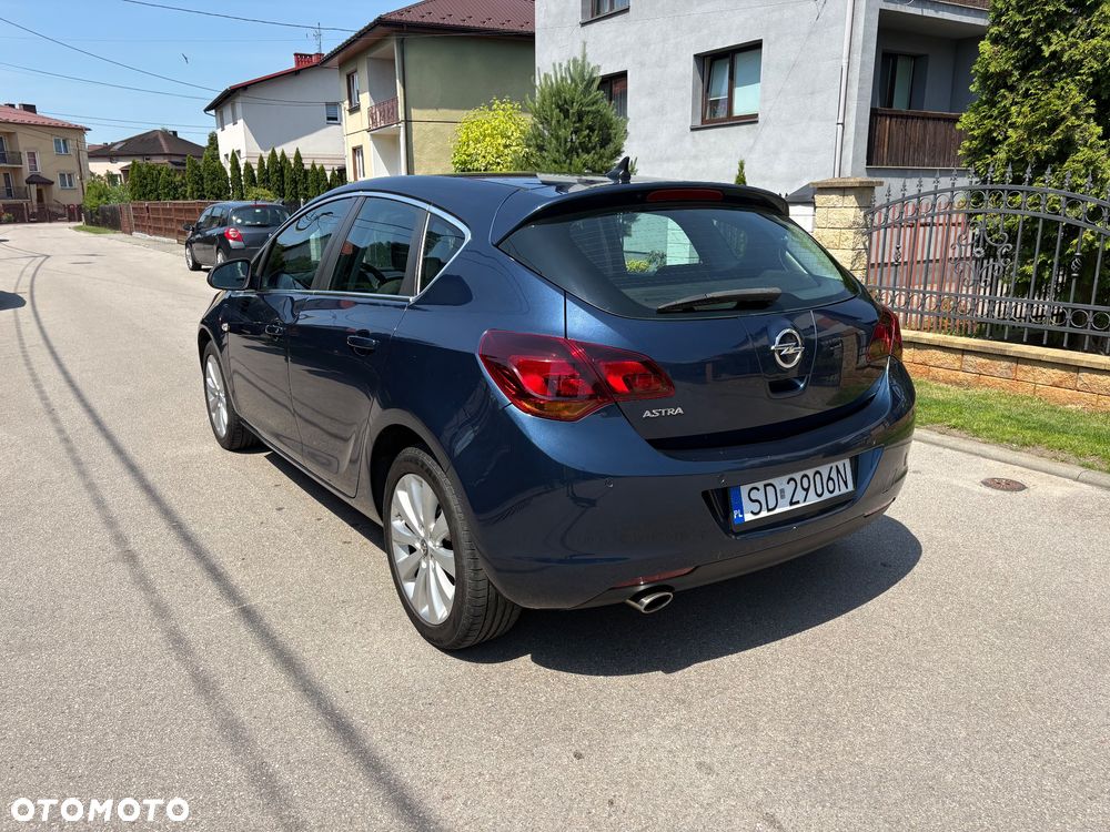 Opel Astra 1.4 T Cosmo - 6