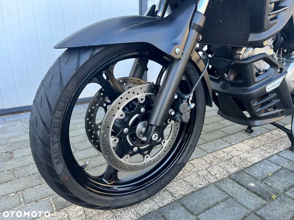 Suzuki V-STROM - 11