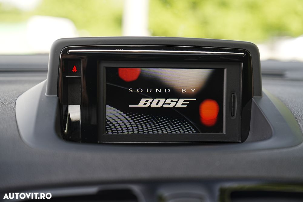 Renault Megane ENERGY TCe 130 Start & Stop Bose Edition - 31