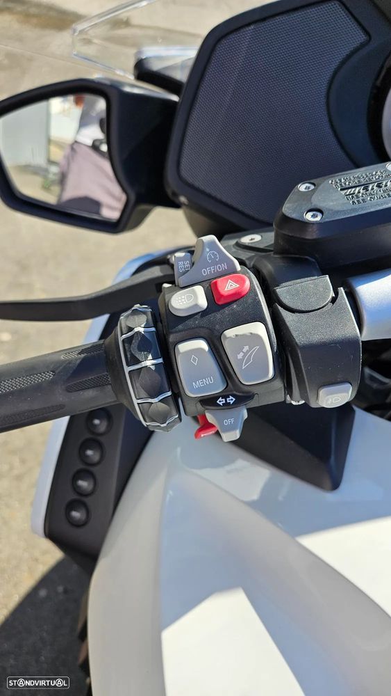 BMW R 1250 RT A - 13