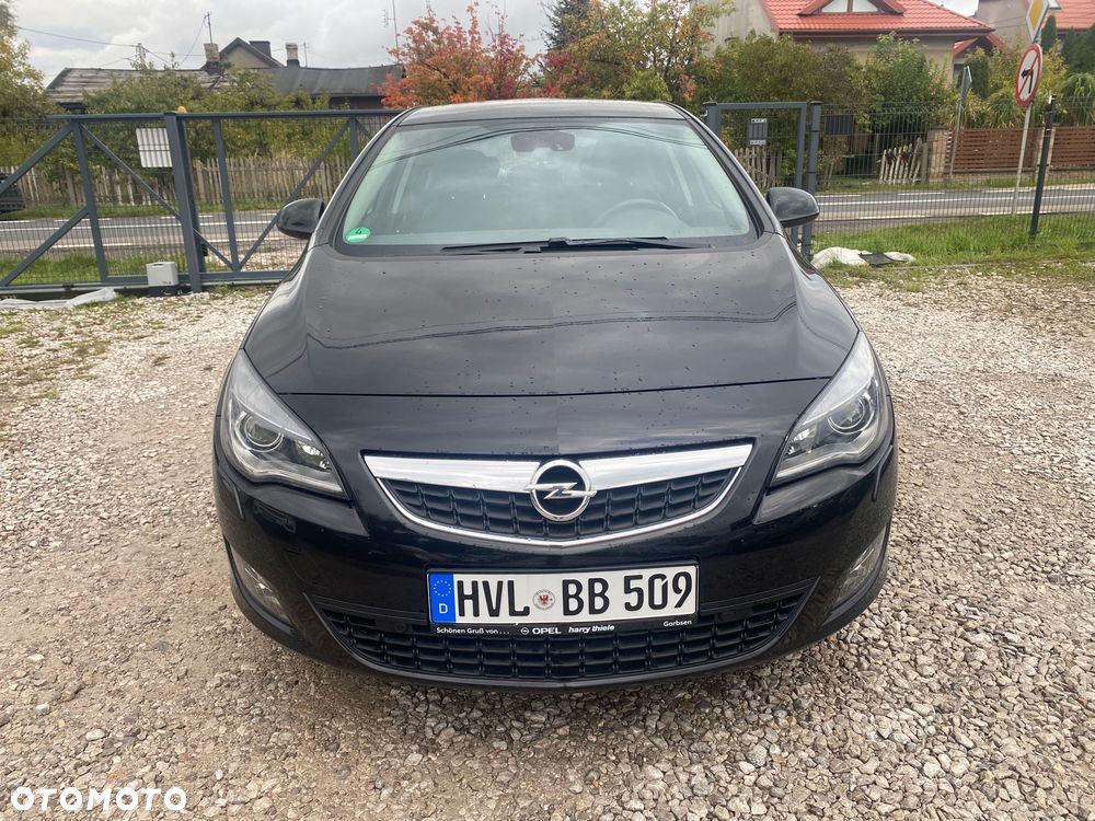 Opel Astra 1.4 Turbo Cosmo - 2