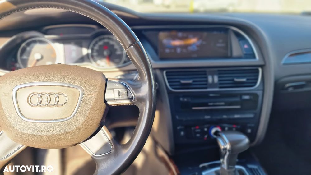 Audi A4 2.0 TDI DPF multitronic Ambition - 13
