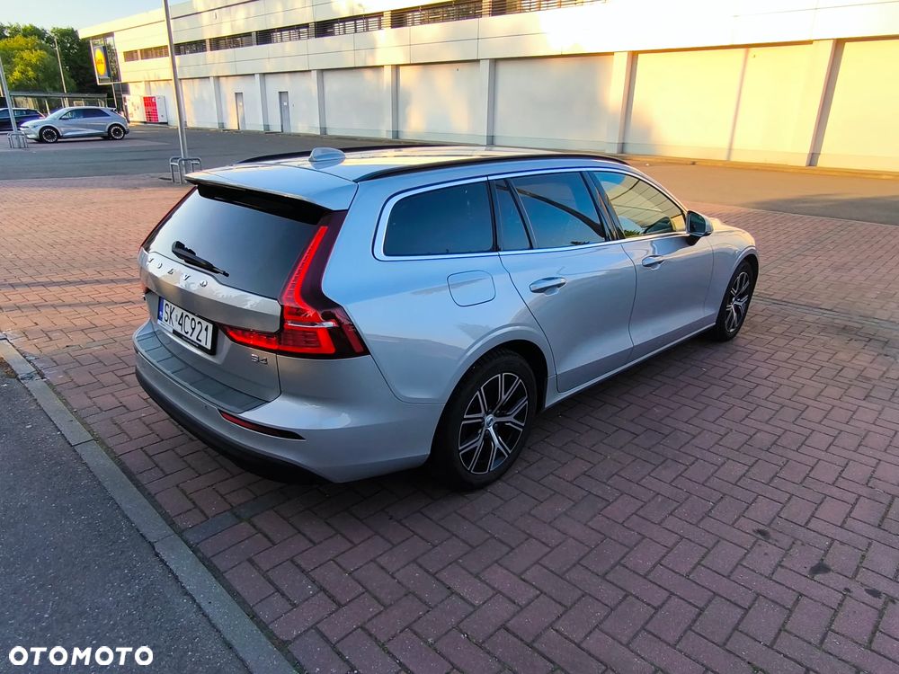 Volvo V60 B4 D Geartronic Momentum - 4