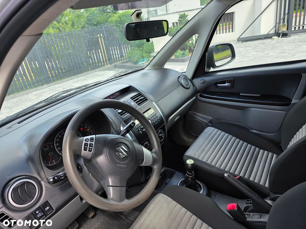 Suzuki SX4 1.6 VVT 4x4 Comfort - 6