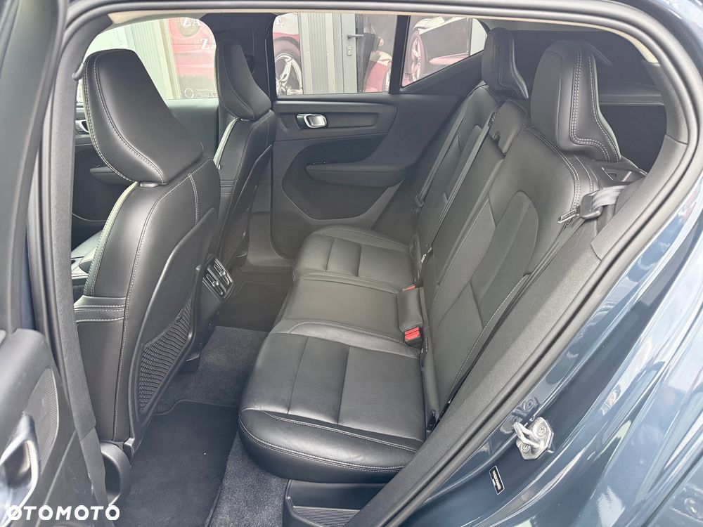 Volvo XC 40 T5 AWD R-Design - 37