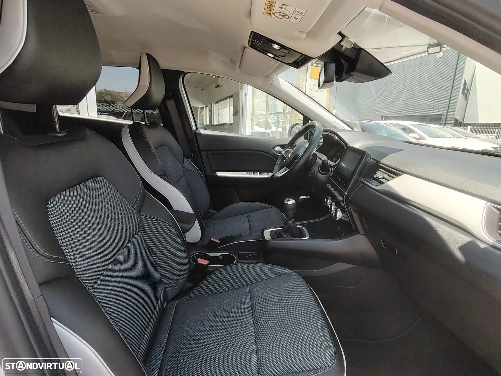 Renault Captur 1.0 TCe Techno Bi-Fuel - 7