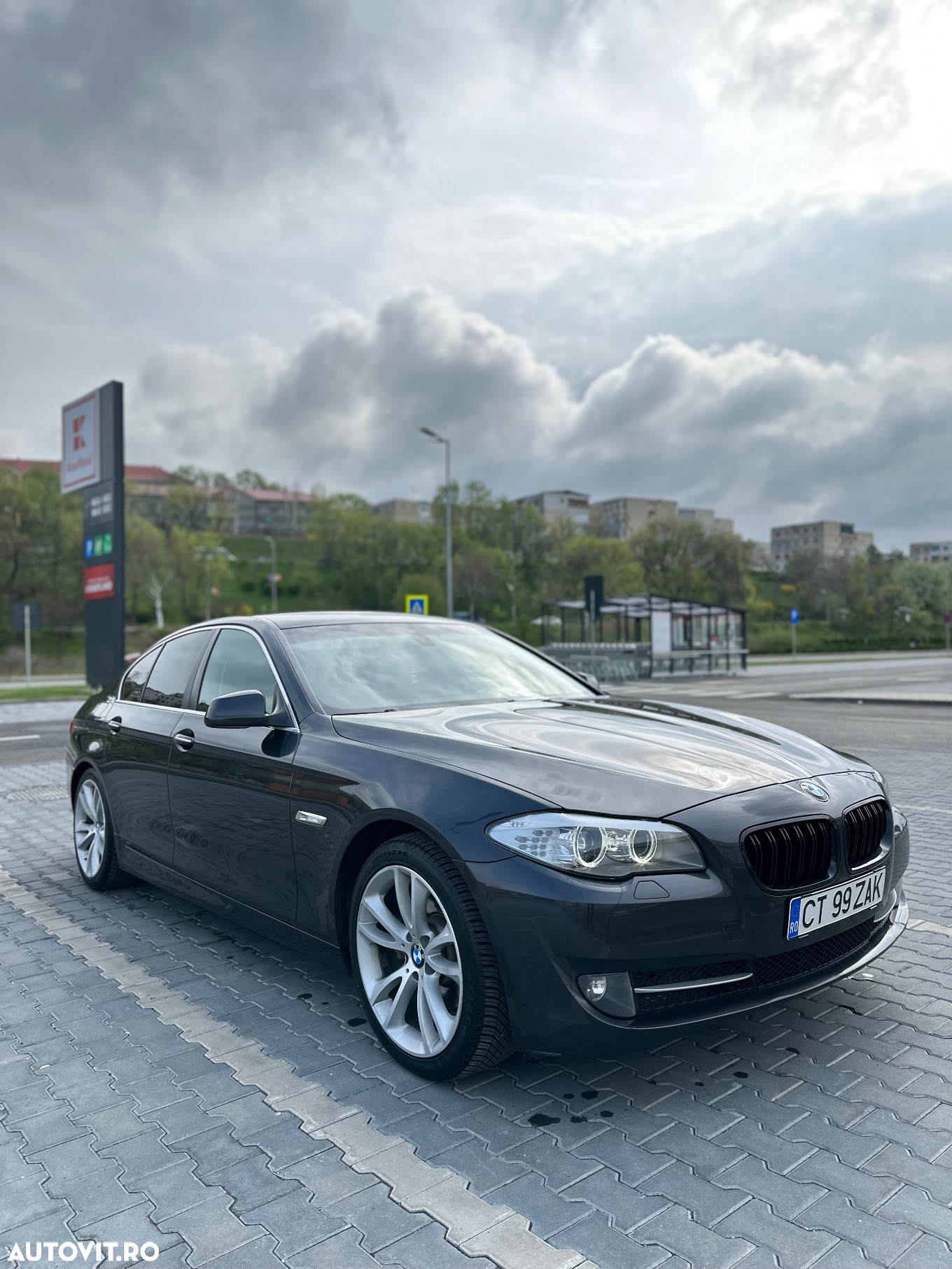 BMW Seria 5 520d - 2