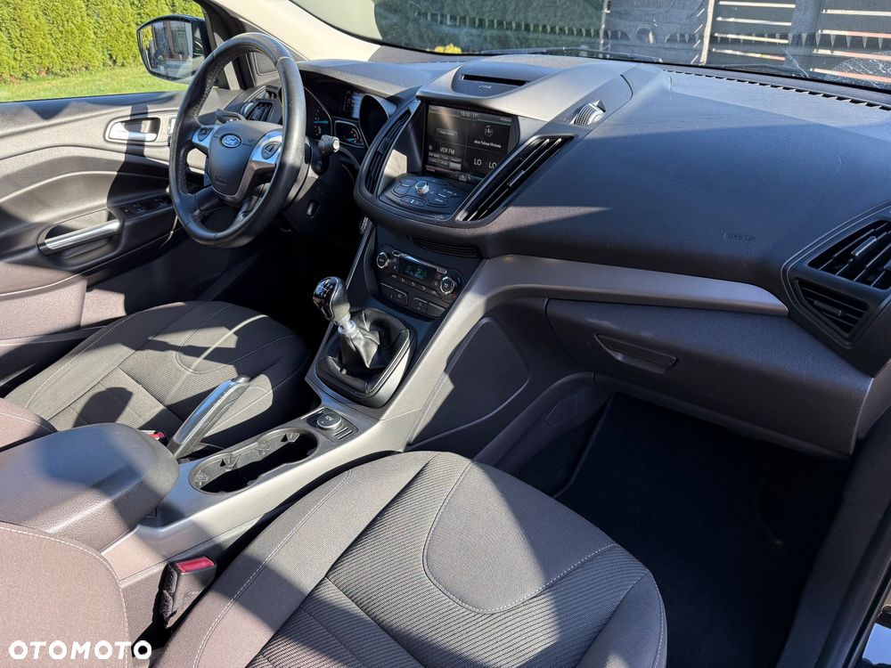 Ford Kuga 2.0 TDCi 4x4 SYNC - 36