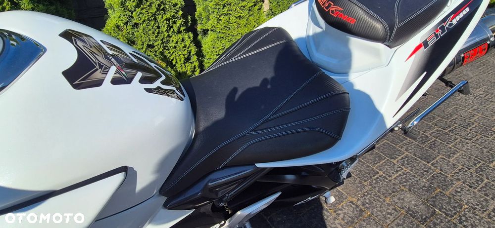 Suzuki GSX - 3