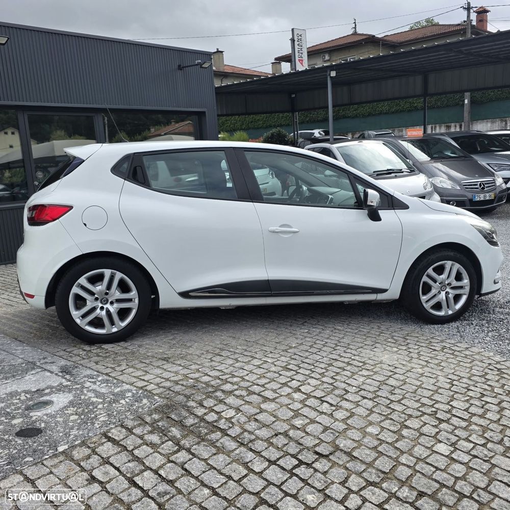 Renault Clio 1.5 dCi Zen - 12