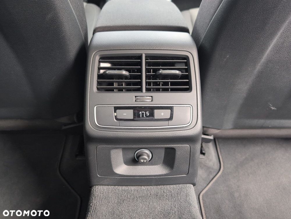 Audi A4 Limousine 35 TFSI mHEV Advanced S tronic - 12