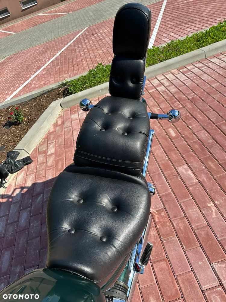 Suzuki Intruder - 13