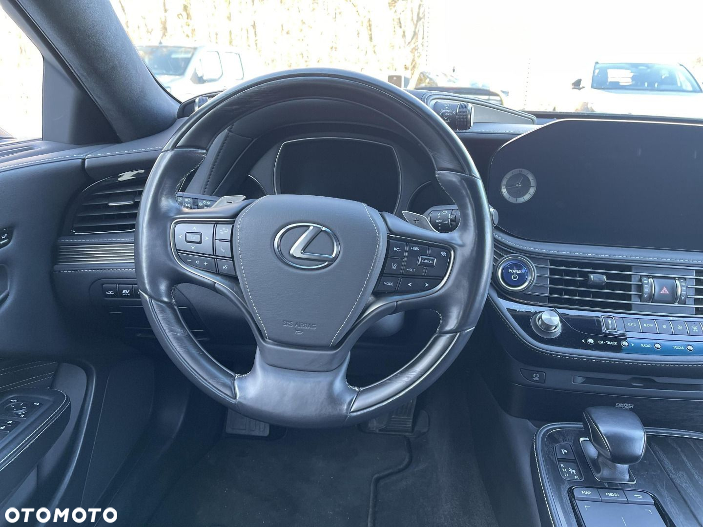 Lexus LS - 11