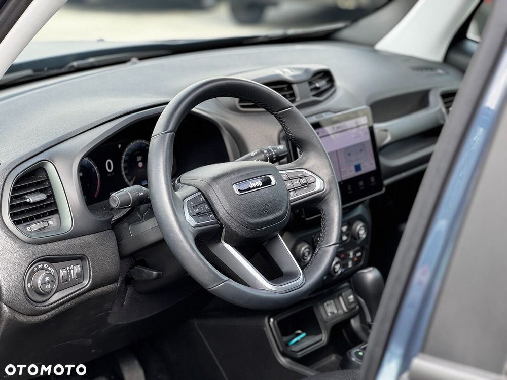Jeep Renegade - 12