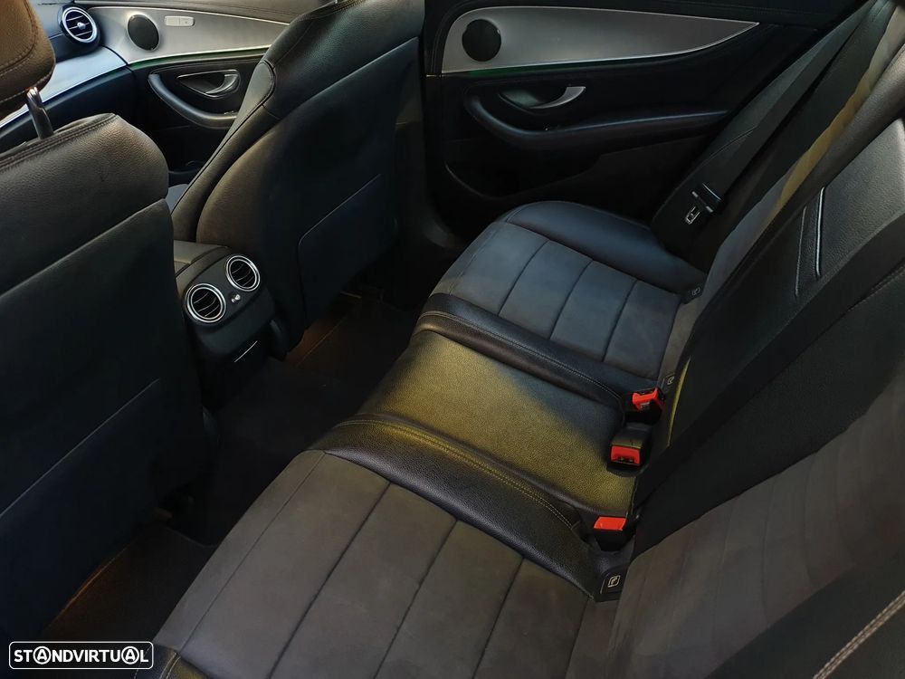 Mercedes-Benz E 220 d 9G-TRONIC AMG Line - 22