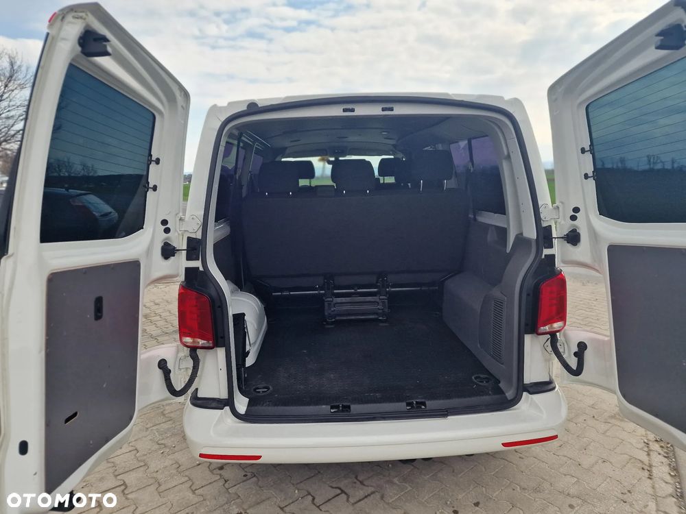 Volkswagen Caravelle 2.0 TDI L2 Highline 4Motion DSG - 23