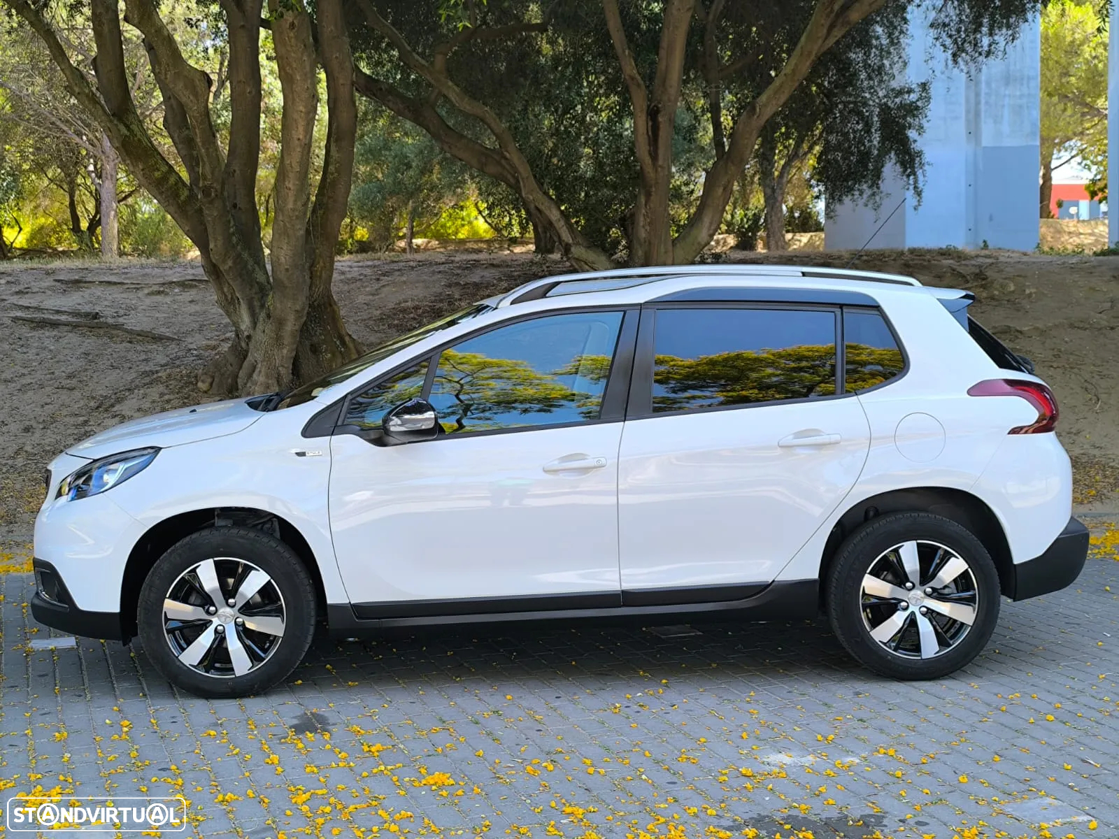 Peugeot 2008 1.2 PureTech Style - 2