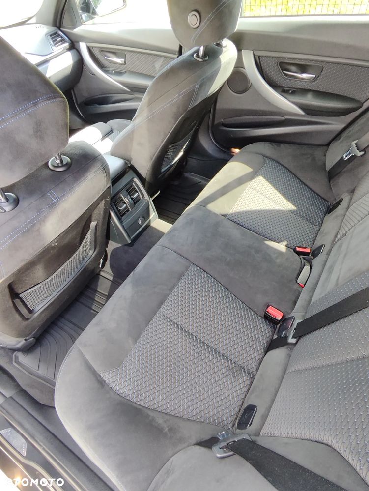 BMW Seria 3 320d DPF Edition Sport - 9