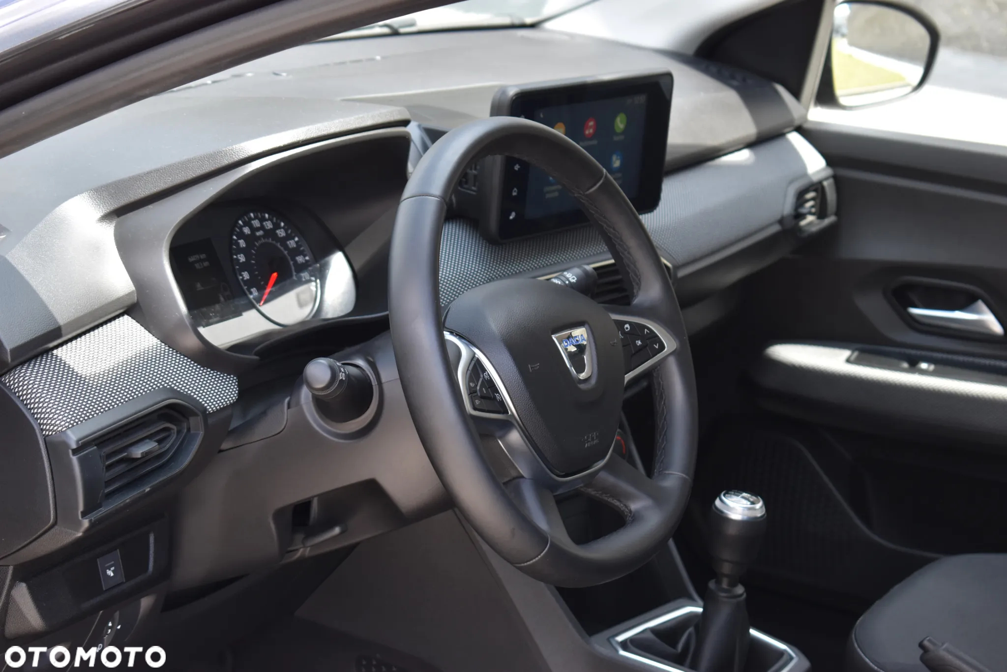 Dacia Sandero SCe 65 Essential - 9