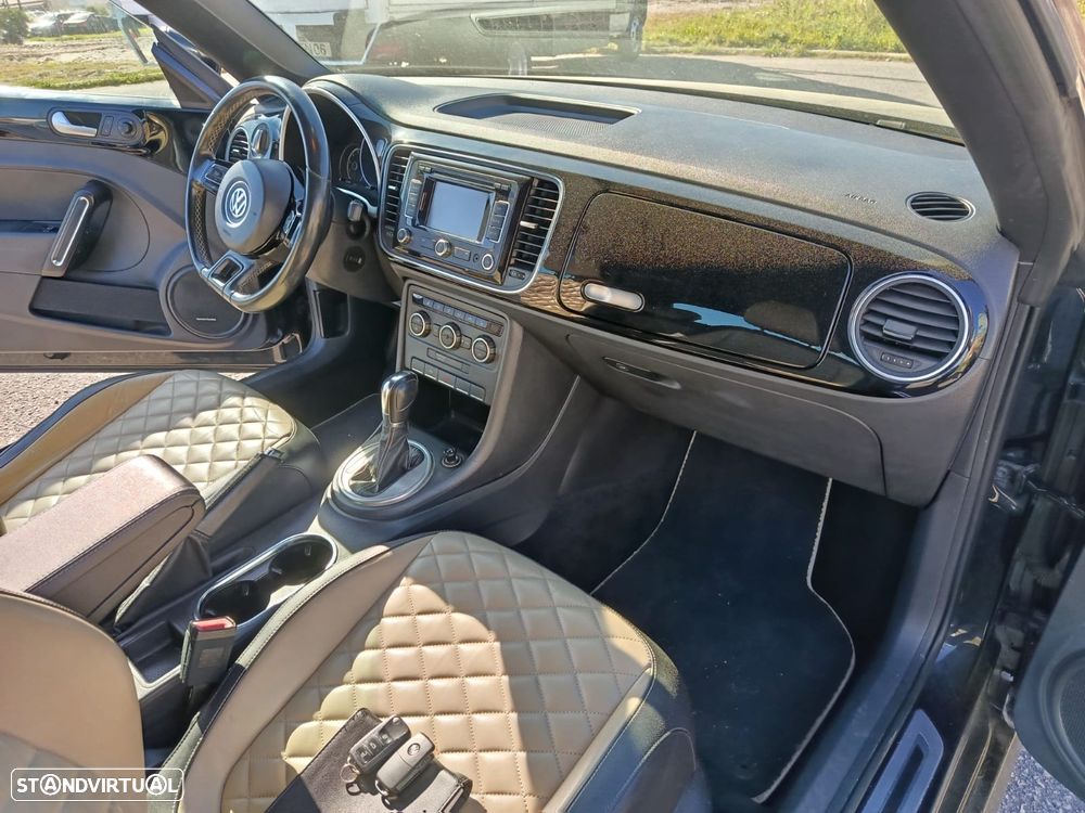 VW New Beetle 1.6 TDI DPF DSG Blue Motion Technologie Exclusive Design - 9